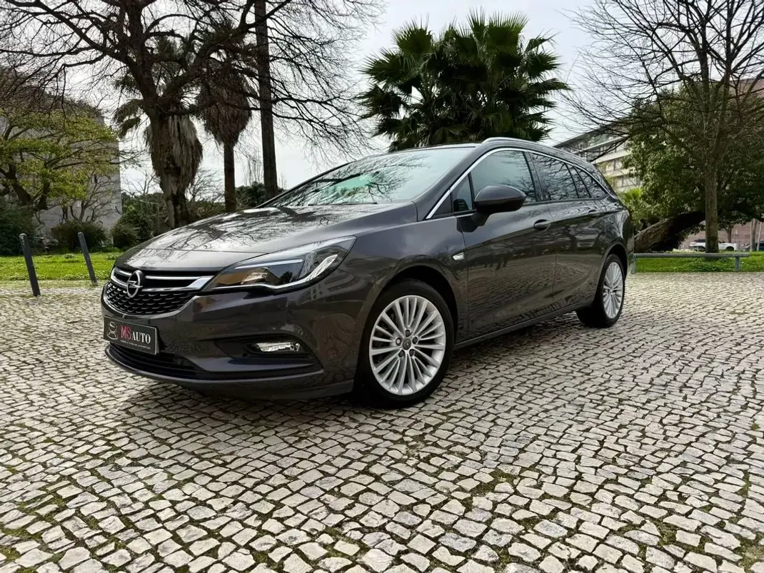 Opel Astra Sports Tourer 2016 - 10990 EUR, 127900 km - AUTO.MOTO.pt - 127900km - foto 1 de 35