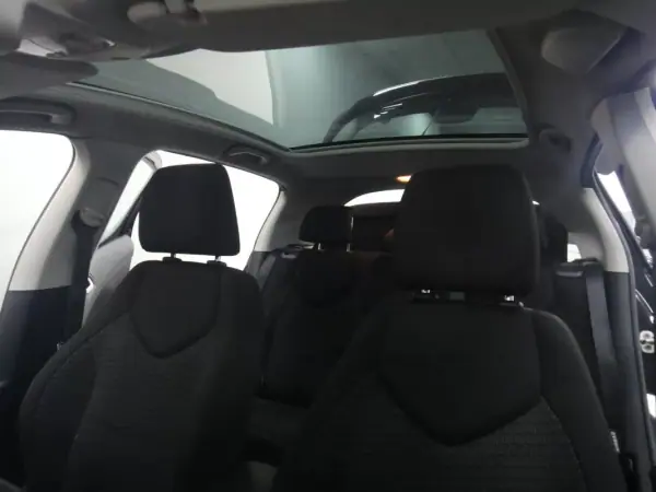 Peugeot 308 2012 - 7250 EUR, 172520 km - AUTO.MOTO.pt - 172520km - foto 39 de 50