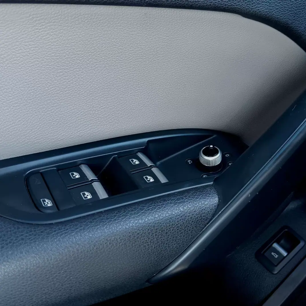 Audi Q5 2017 - 22500 EUR, 225324 km - AUTO.MOTO.pt - 225324km - foto 26 de 29