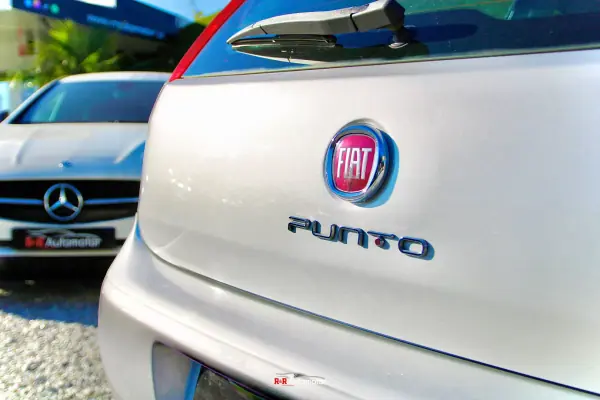 Fiat Punto 2015 - 7300 EUR, 165000 km - AUTO.MOTO.pt - 165000km - foto 7 de 20
