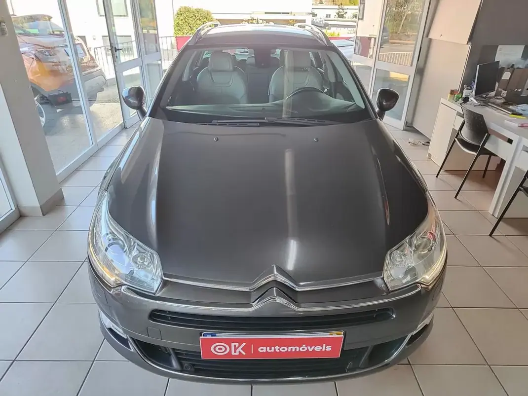 Citroën C5 Tourer 2017 - 9500 EUR, 248400 km - AUTO.MOTO.pt - 248400km - foto 4 de 38