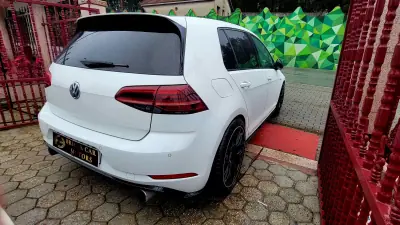 Volkswagen Golf 2017 - 22990 EUR, 113000 km - AUTO.MOTO.pt - 113000km - foto 8 de 15