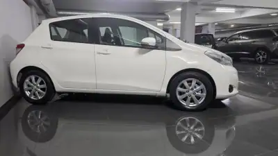 Toyota Yaris 2012 - 8490 EUR, 154000 km - AUTO.MOTO.pt - 154000km - foto 3 de 19