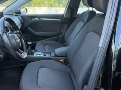 Audi A3 Sportback 2016 - 14999 EUR, 140000 km - AUTO.MOTO.pt - 140000km - foto 11 de 15