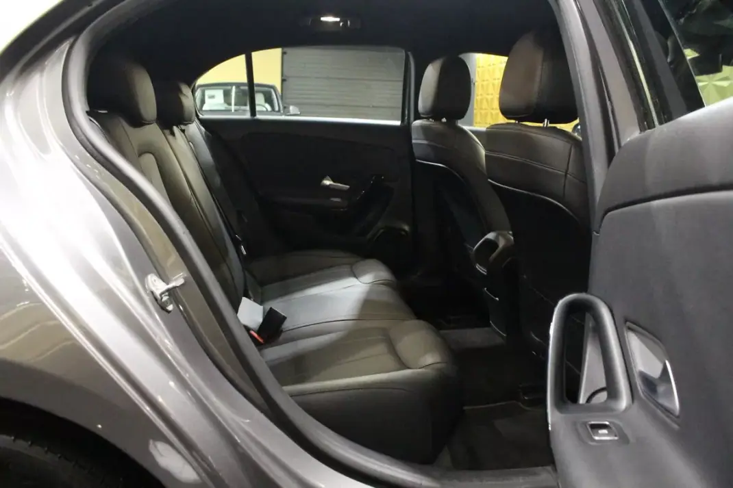 Mercedes-Benz A 250 2020 - 23890 EUR, 109000 km - AUTO.MOTO.pt - 109000km - foto 15 de 29