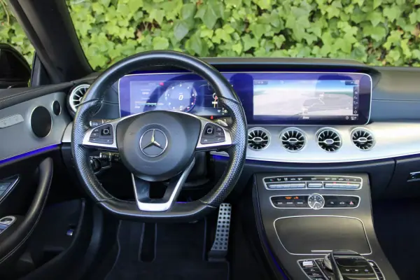 Mercedes-Benz E 220 2018 - 39900 EUR, 106000 km - AUTO.MOTO.pt - 106000km - foto 17 de 21