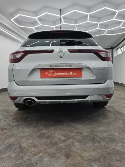 Renault Mégane Sport Tourer 2019 - 11950 EUR, 286730 km - AUTO.MOTO.pt - 286730km - foto 52 de 52