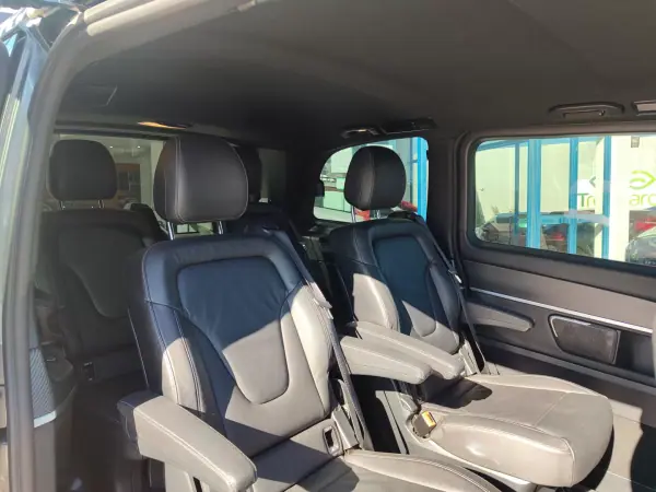 Mercedes-Benz V 300 2020 - 49900 EUR, 120000 km - AUTO.MOTO.pt - 120000km - foto 12 de 19