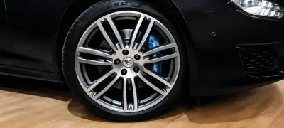 Maserati Ghibli 2021 - 54500 EUR, 29000 km - AUTO.MOTO.pt - 29000km - foto 8 de 19