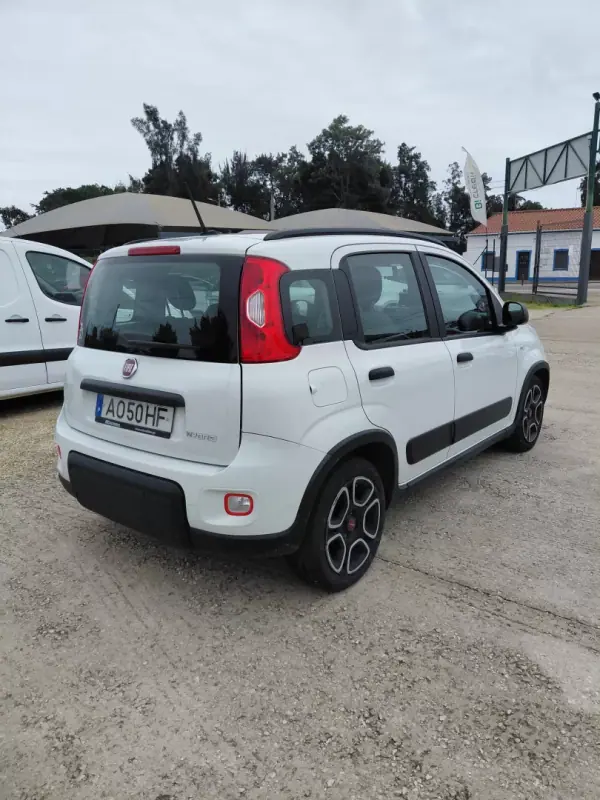 Fiat Panda 2022 - 11900 EUR, 70000 km - AUTO.MOTO.pt - 70000km - foto 11 de 12
