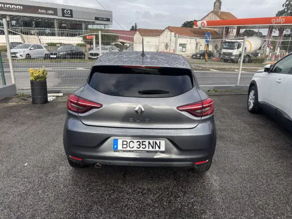 Renault Clio 2023 - 16950 EUR, 44091 km - AUTO.MOTO.pt - 44091km - foto 7 de 10