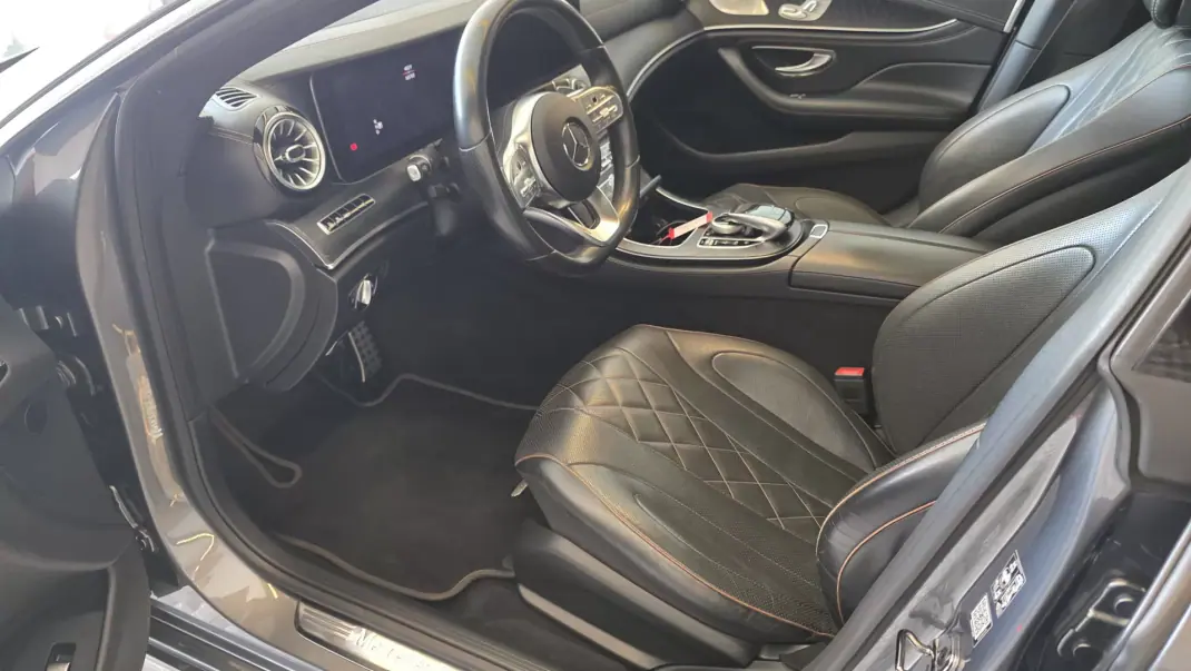 Mercedes-Benz CLS 400 2019 - 44500 EUR, 165703 km - AUTO.MOTO.pt - 165703km - foto 6 de 73