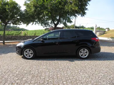 Ford Focus SW 2013 - 6990 EUR, 210000 km - 210000km - foto 4 de 28
