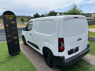 Citroën Berlingo 1.5 Hdi 2019 - 9900 EUR, 180000 km - AUTO.MOTO.pt - 180000km - foto 13 de 43