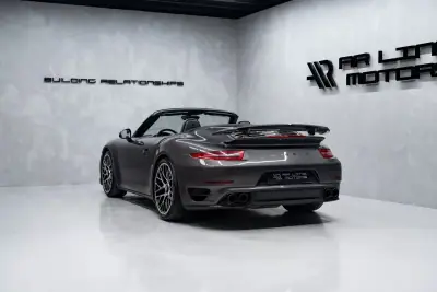 Porsche 991 2015 - 149950 EUR, 52000 km - AUTO.MOTO.pt - 52000km - foto 16 de 51