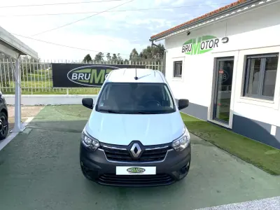 Renault 1.5 dCi Confort S/S 2021 - 13990 EUR, 106387 km - AUTO.MOTO.pt - 106387km - foto 2 de 14
