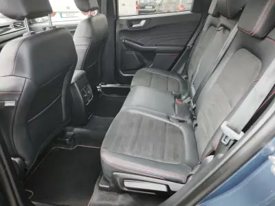 Ford Kuga 2023 - 22900 EUR, 61090 km - AUTO.MOTO.pt - 61090km - foto 19 de 23