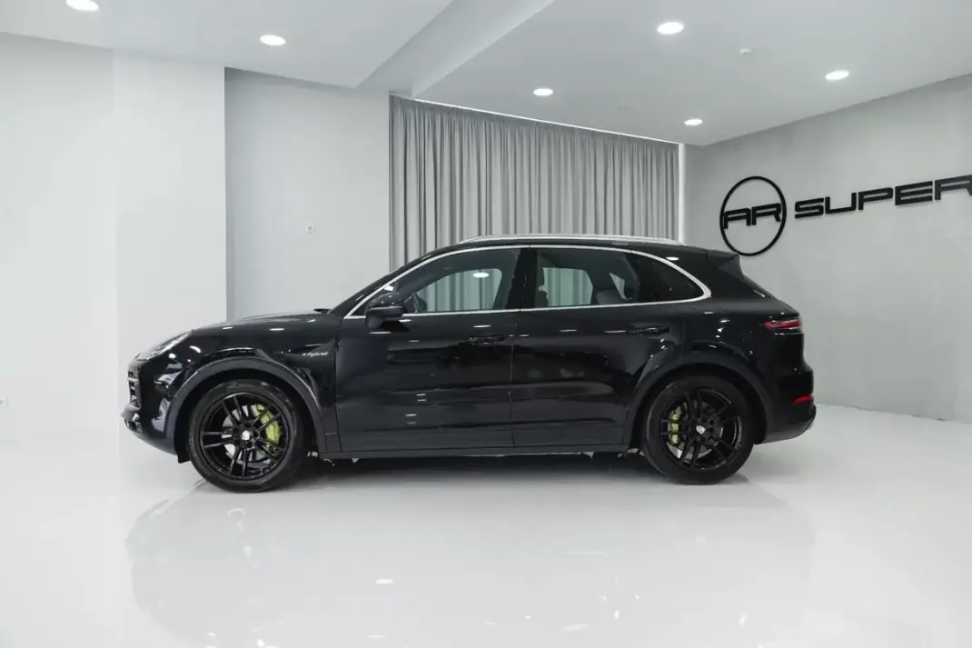 Porsche Cayenne 2018 - 57950 EUR, 120059 km - 120059km - foto 14 de 60