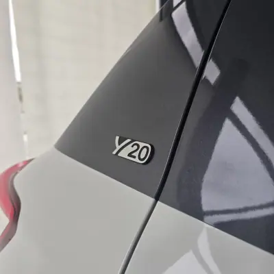 Toyota Yaris 2020 - 18950 EUR, 77356 km - AUTO.MOTO.pt - 77356km - foto 27 de 28