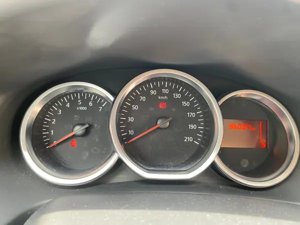 Dacia Sandero 2020 - 8500 EUR, 86000 km - 86000km - foto 7 de 10