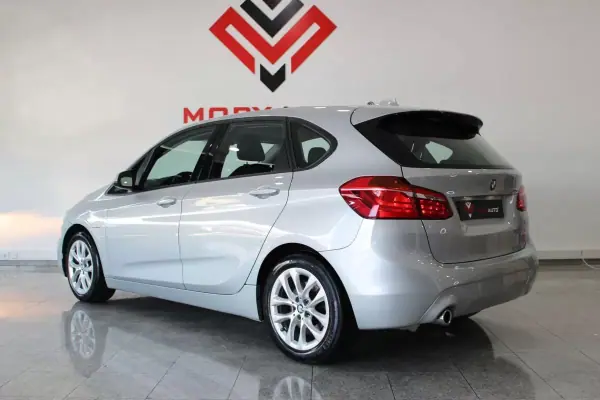 BMW 225xe Active Tourer 2020 - 19400 EUR, 126300 km - AUTO.MOTO.pt - 126300km - foto 2 de 19