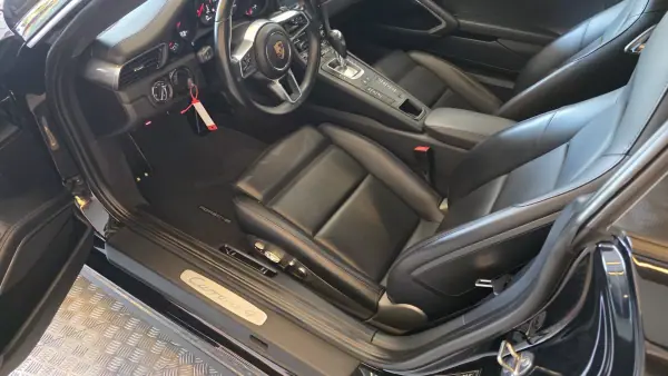 Porsche 991 2016 - 109500 EUR, 62318 km - AUTO.MOTO.pt - 62318km - foto 37 de 60