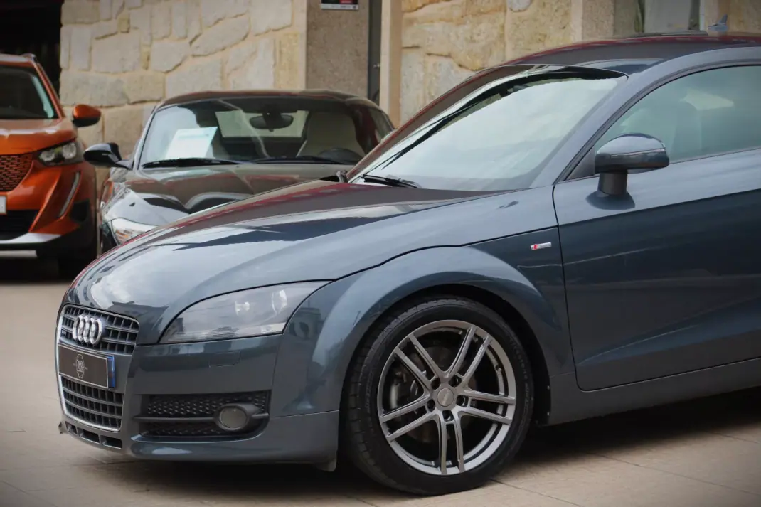 Audi TT Coupé 2009 - 16990 EUR, 185000 km - AUTO.MOTO.pt - 185000km - foto 27 de 29