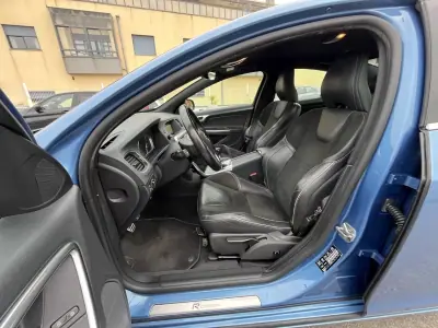 Volvo S60 2015 - 11950 EUR, 225000 km - AUTO.MOTO.pt - 225000km - foto 24 de 53