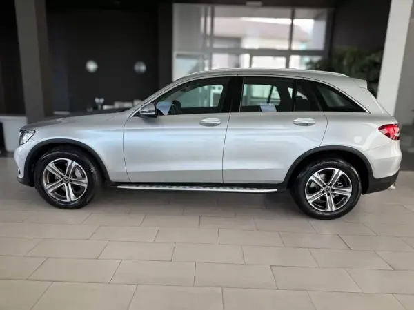 Mercedes-Benz GLC 250 2017 - 31990 EUR, 126652 km - AUTO.MOTO.pt - 126652km - foto 22 de 24