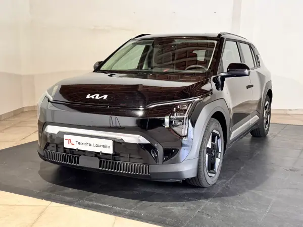 Kia EV3 58.3 kWh Drive 2025 Elétrico — 19 195 km Kia EV3 2025