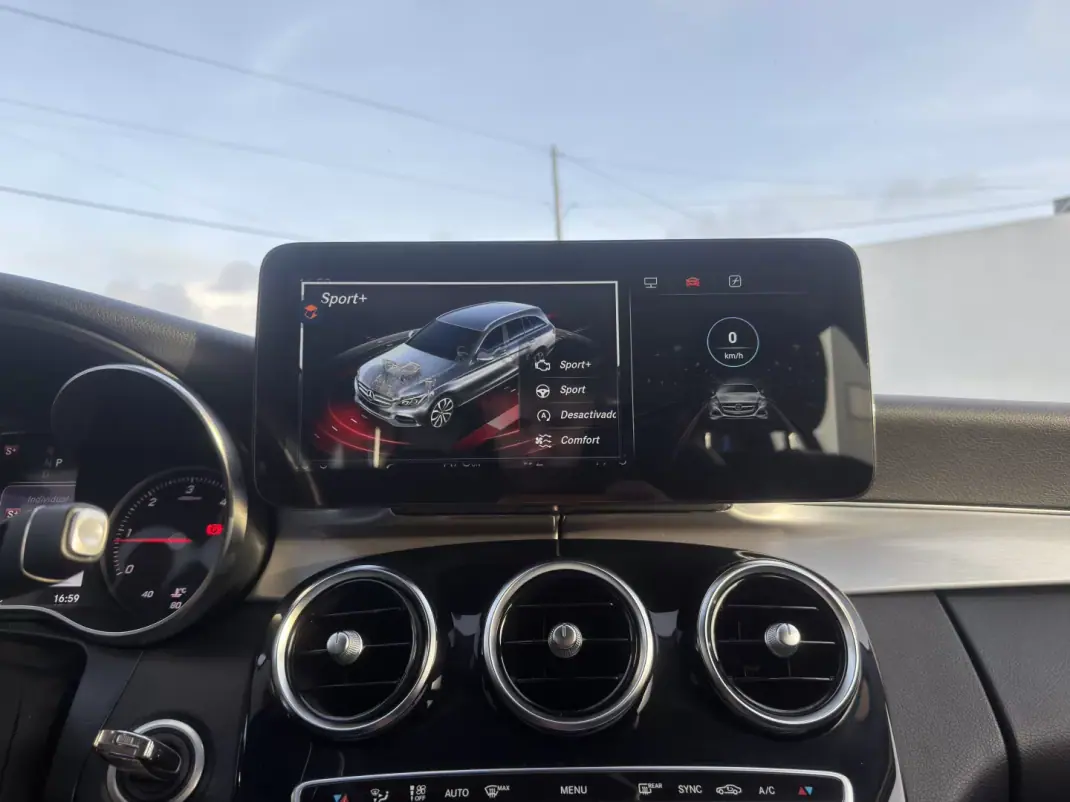 Mercedes-Benz C 250 2018 - 24500 EUR, 173000 km - AUTO.MOTO.pt - 173000km - foto 13 de 21