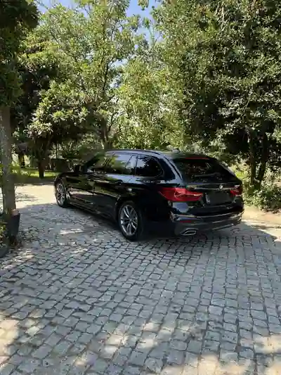 BMW 520 2020 - 30000 EUR, 104 km - AUTO.MOTO.pt - 104km - foto 4 de 4