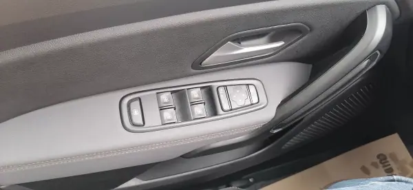 Dacia Duster 2024 - 23600 EUR, 21540 km - AUTO.MOTO.pt - 21540km - foto 20 de 30