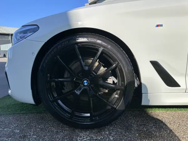 BMW 520 2018 - 28000 EUR, 217000 km - AUTO.MOTO.pt - 217000km - foto 20 de 67