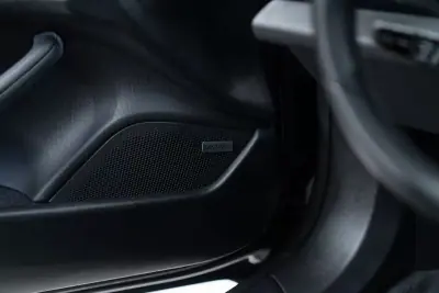 Porsche Taycan 2024 - 84950 EUR, 8000 km - AUTO.MOTO.pt - 8000km - foto 26 de 58