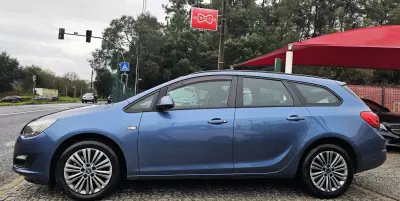 Opel Astra Sports Tourer 2015 - 8999 EUR, 250000 km - AUTO.MOTO.pt - 250000km - foto 3 de 24