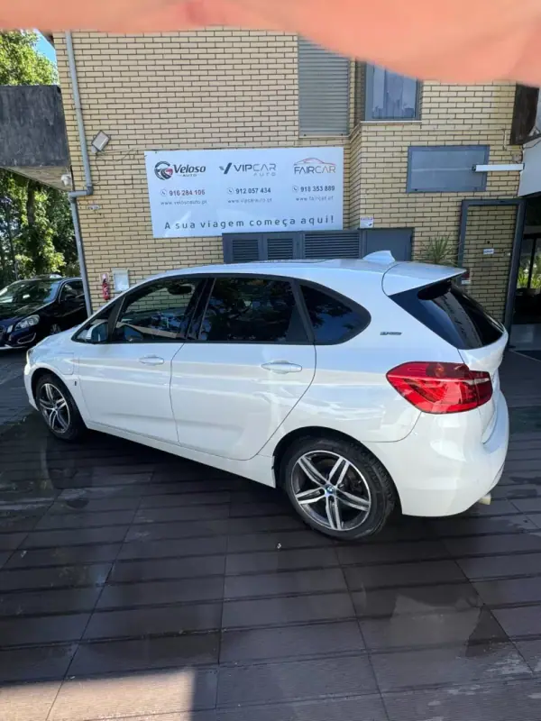 BMW 225xe Active Tourer 2018 - 15900 EUR, 127000 km - AUTO.MOTO.pt - 127000km - foto 4 de 12