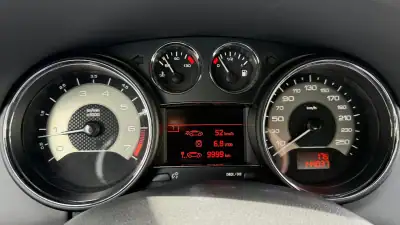 Peugeot RCZ 2015 - 17900 EUR, 144034 km - AUTO.MOTO.pt - 144034km - foto 26 de 64