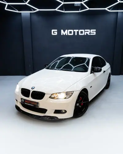 BMW 320 2009 - 259900km