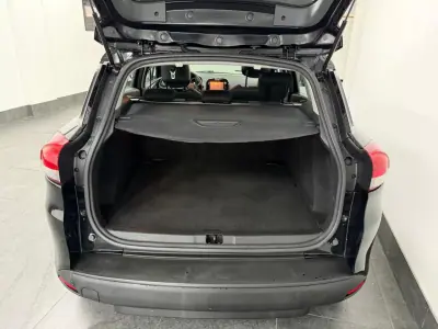 Renault Clio Sport Tourer 2014 - 7750 EUR, 199000 km - AUTO.MOTO.pt - 199000km - foto 6 de 16