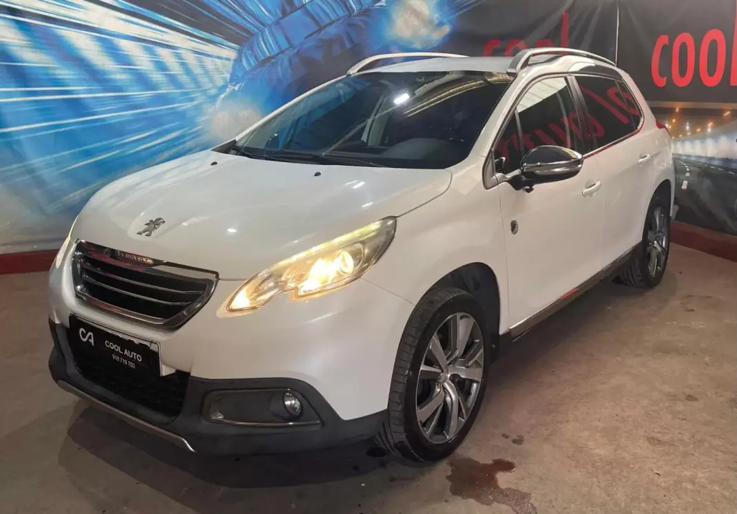 Peugeot 2008 2015 - 8500 EUR, 166000 km - AUTO.MOTO.pt - 166000km - foto 8 de 44