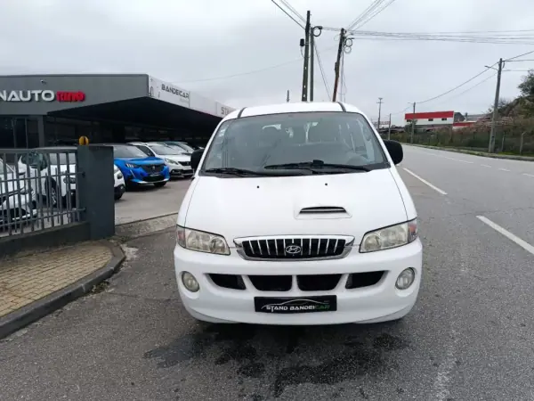 Hyundai H-1 2004 - 7500 EUR, 160000 km - AUTO.MOTO.pt - 160000km - foto 4 de 13