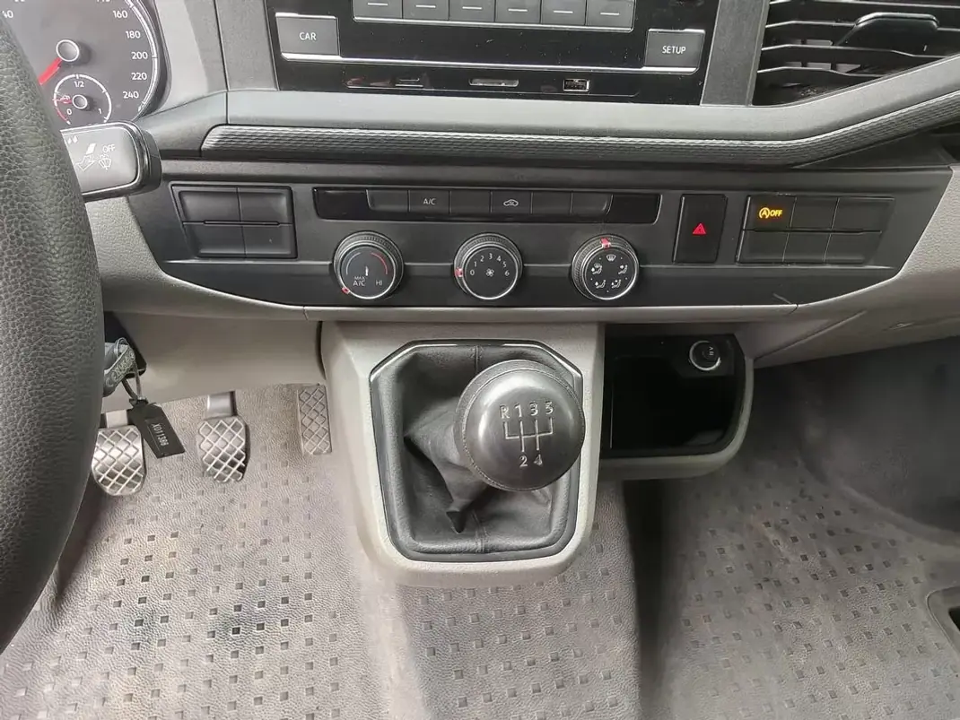 VW T6 TRANSPORTER 2.0 TDI KASTEN/ 3 LUGARES/ IVA DEDUTIVEL 2023 - 27490 EUR, 43500 km - AUTO.MOTO.pt - 43500km - foto 27 de 28