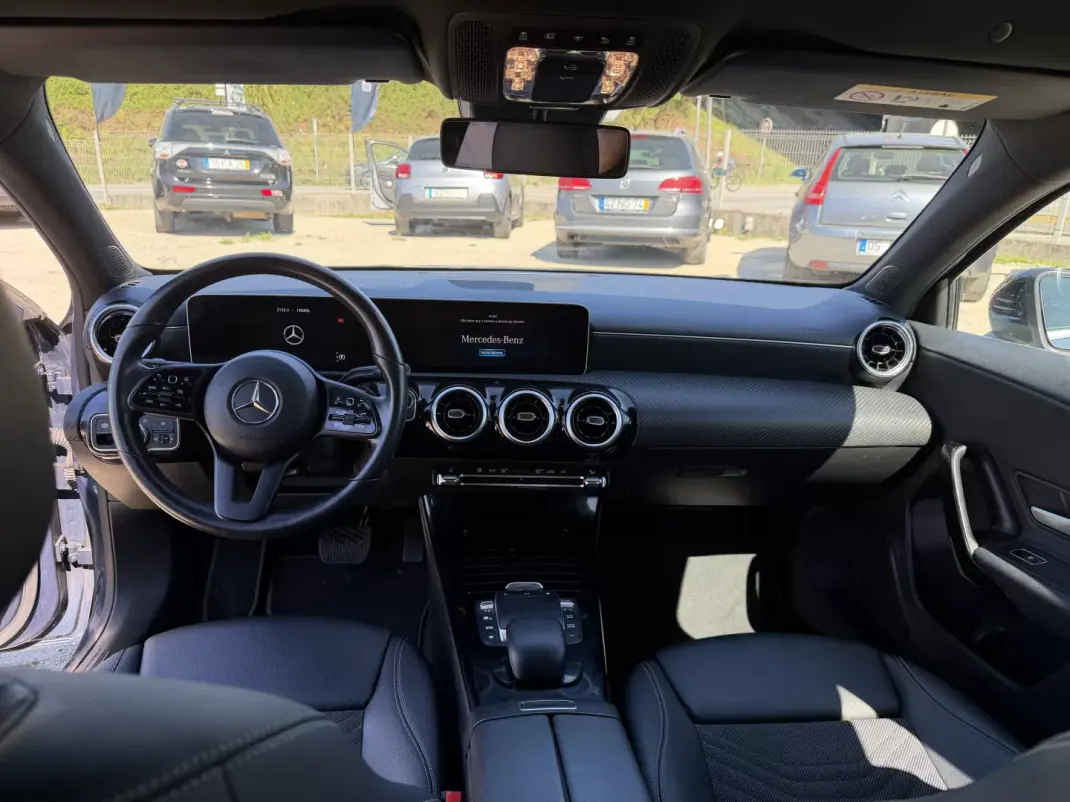 Mercedes-Benz A 180 2020 - 23900 EUR, 140000 km - AUTO.MOTO.pt - 140000km - foto 11 de 13