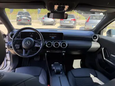 Mercedes-Benz A 180 2020 - 23900 EUR, 140000 km - AUTO.MOTO.pt - 140000km - foto 11 de 13