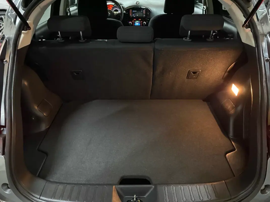Nissan Juke 2018 - 14950 EUR, 68700 km - AUTO.MOTO.pt - 68700km - foto 19 de 20