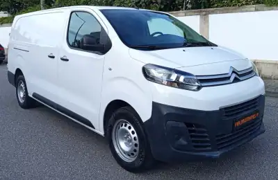 Citroën Jumpy 2018 - 13900 EUR, 151160 km - AUTO.MOTO.pt - 151160km - foto 3 de 17
