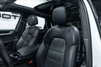 Porsche Cayenne 2024 - 97950 EUR, 32000 km - AUTO.MOTO.pt - 32000km - foto 26 de 55