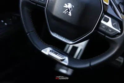 Peugeot 3008 2017 - 21500 EUR, 110000 km - AUTO.MOTO.pt - 110000km - foto 29 de 34