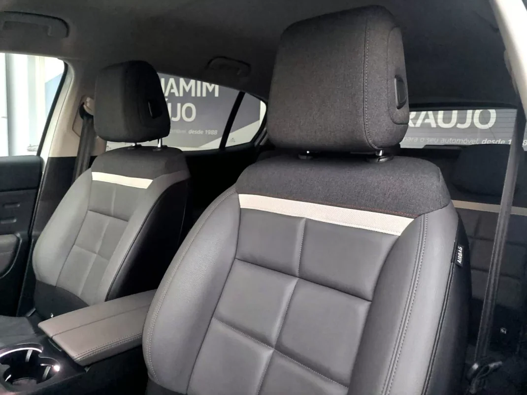 Citroën C5 Aircross 2020 - 21500 EUR, 55490 km - AUTO.MOTO.pt - 55490km - foto 19 de 33